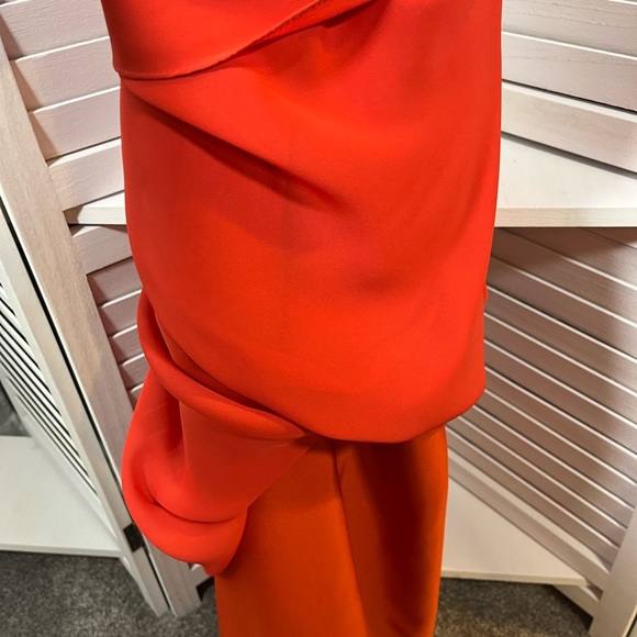 NEW PRETTY MAIDS DRESS - Picture 4 of 10